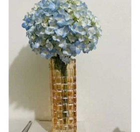 Bình hoa thuỷ tinh ô vuông size 16cm màu hổ phách