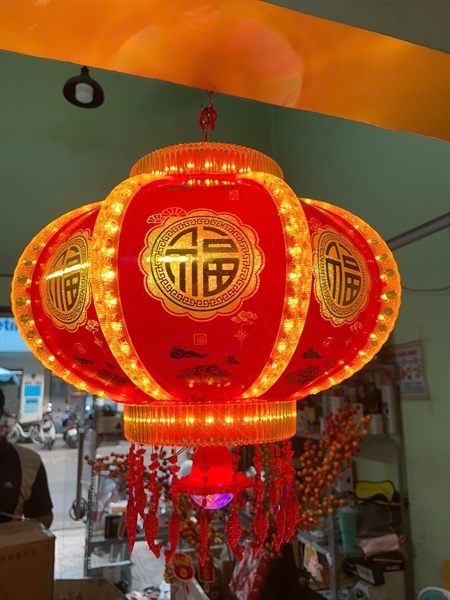 Lồng đèn điện tử xoay 360 độ size lớn 80cm