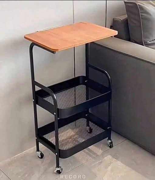 Kệ spa 3 tầng mặt gỗ có bánh xe