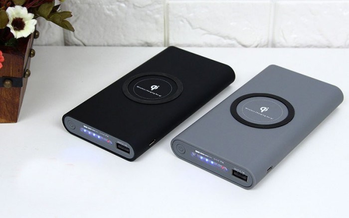 Pin dự phòng kiêm sạc không dây