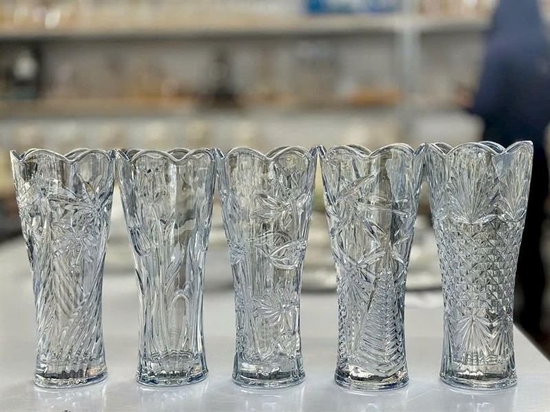 BÌNH HOA THỦY TINH TRONG SUỐT 25CM