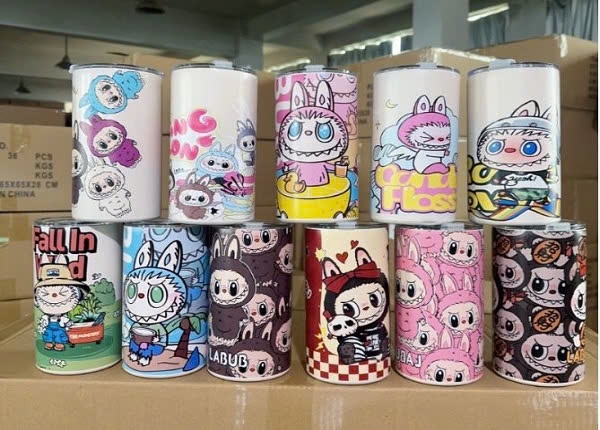 Bình trụ labubu 600ml kèm ống hút