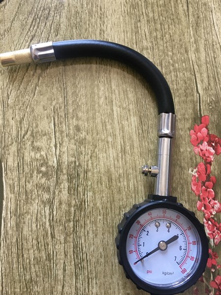 dụng cụ đo áp suất lốp xe cán dài
