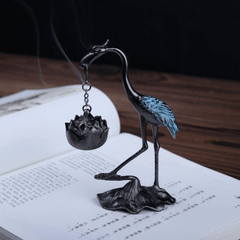 hạc đốt trầm hương