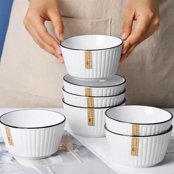 chén dáng vuông viền đen