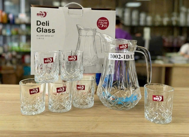 Bình thủy tinh + 6 ly deli
