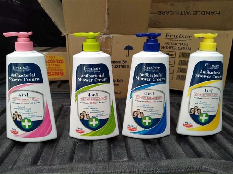 Sữa tắm kháng khuẩn Fruiser Antibacterial 4 in 1 - 800ml - Nhập khẩu Malaysia