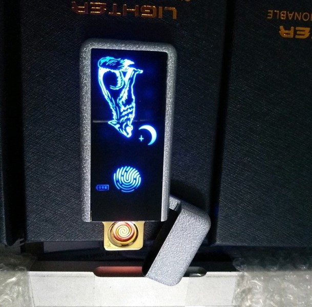 Hộp quẹt cảm ứng có hình