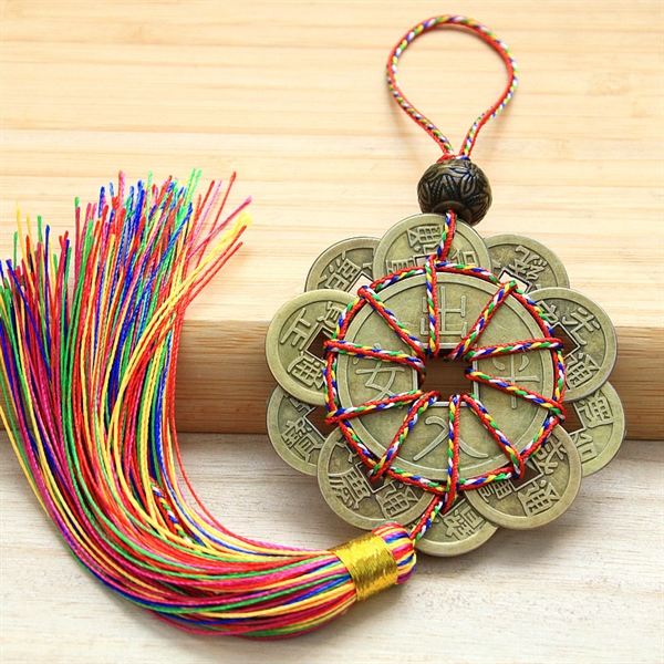 dây hoa mai kết bằng đồng xu ngũ sắc