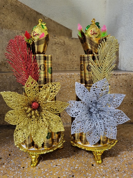 Tháp tiền vàng tài lộc phong thủy