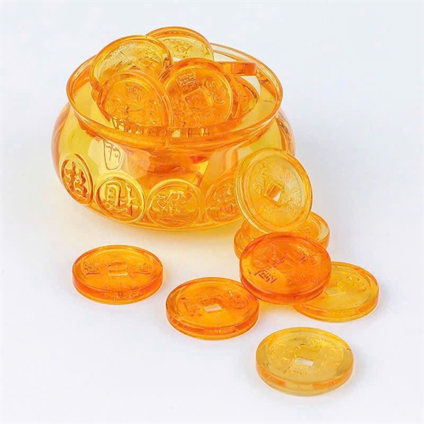 Hũ đựng 10 đồng xu vàng