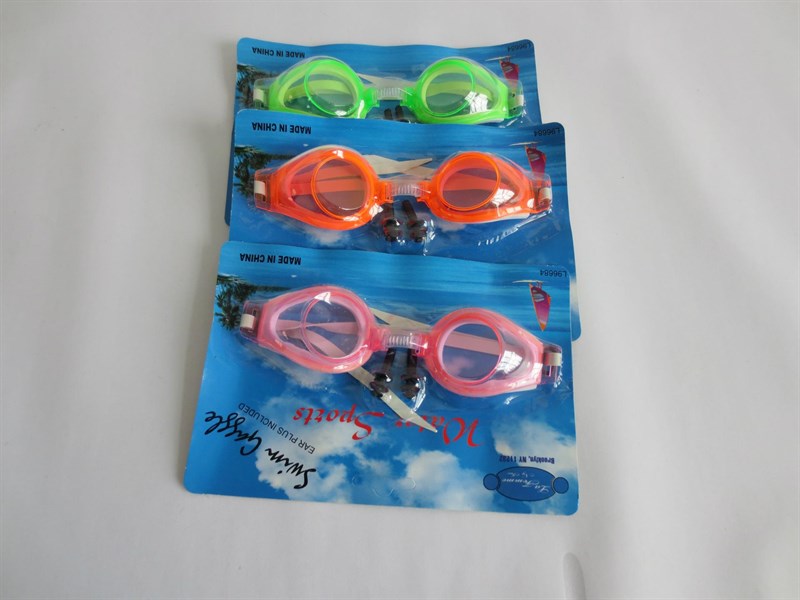 Mắt kính đi bơi có bịt tai