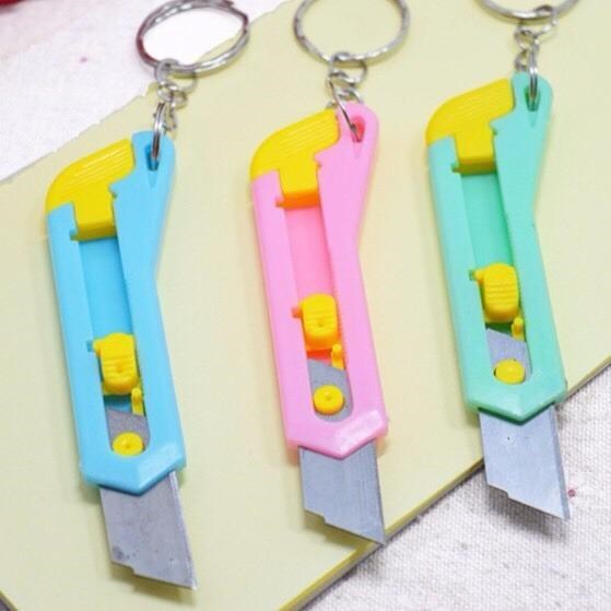 Dao rọc giấy mini dạng móc khóa