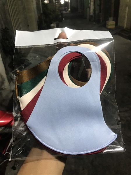 Khẩu trang vải 3D bịch 10 cái loại 1 vải su đợt đầu