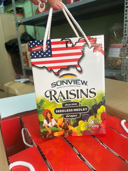 Nho khô hộp giấy 500gram