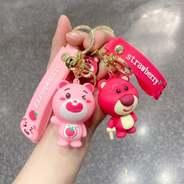 móc khoá gấu dâu hot trend