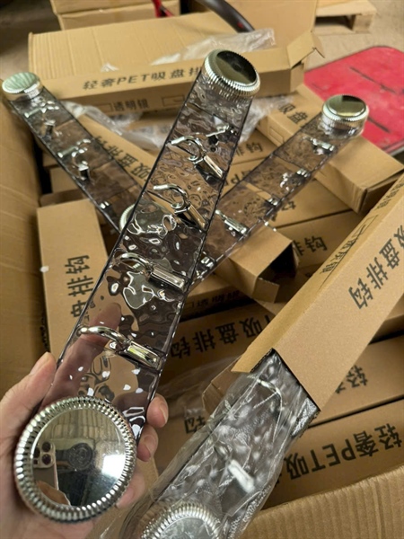 thanh treo đa năng siêu chịu lực hút chân không