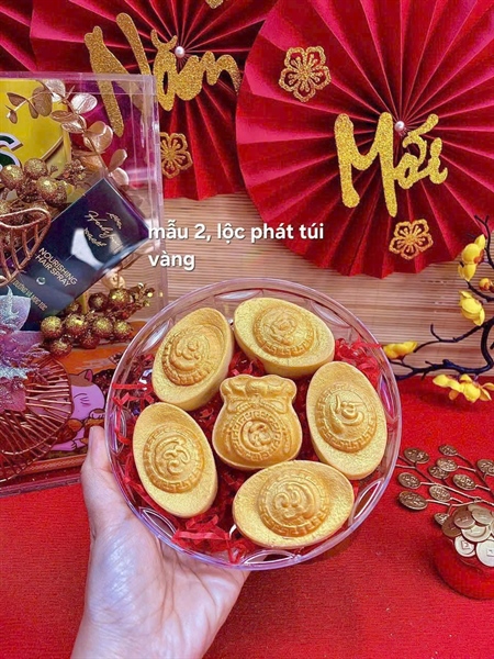 Bánh dứa Lộc phát túi vàng