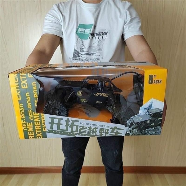 Xe ô tô địa hình điều khiển từ xa siêu lớn