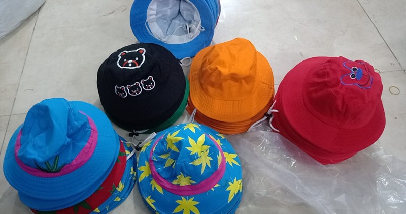 mũ vành thời trang cho bé