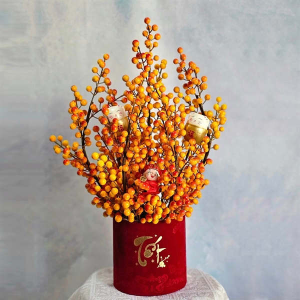 Cành đào đông vàng