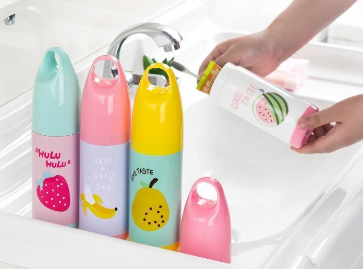 Hộp đựng bàn chải và kem đánh răng trái cây