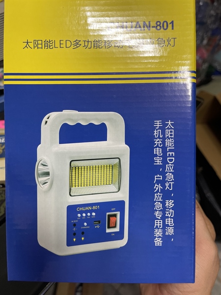 đèn pin siêu sáng sài năng lượng mặt trời đa chức năng led 50w