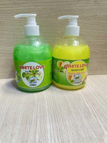 Nước rửa tay White Love chai 500ml
