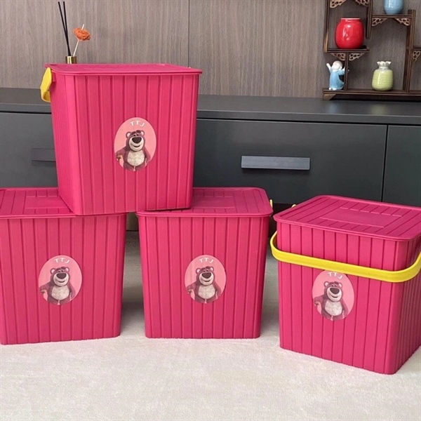 Xô 15 gói giấy ướt gấu dâu size lớn hàng Loại 1 không độc cho da