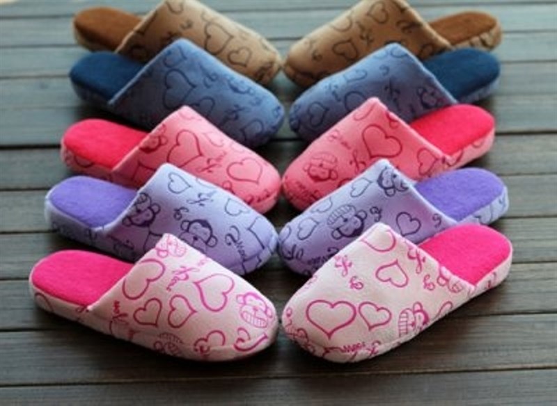 Dép đi trong nhà hình tim/khỉ