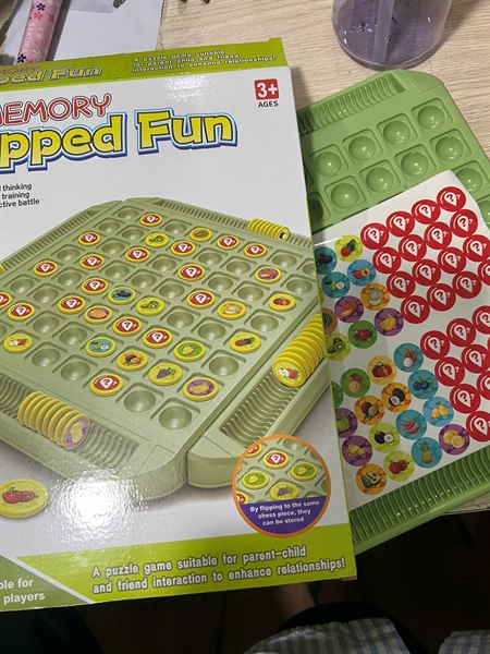 đồ chơi lật hình ghi nhớ