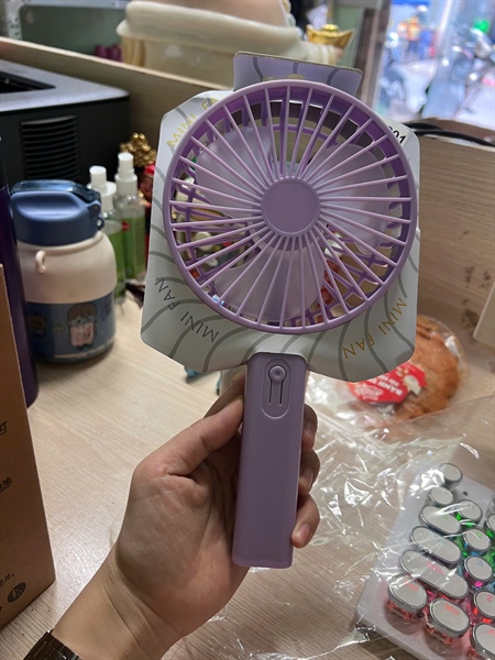 Quạt cầm tay sạc điện