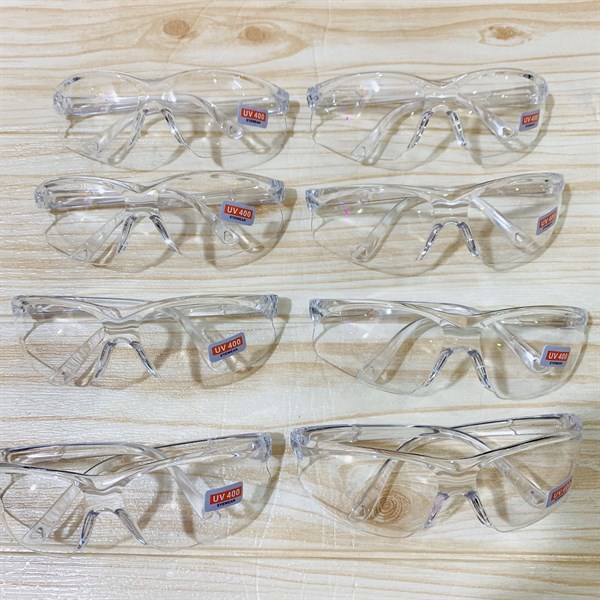 Kính chống bụi trong suốt chống UV mẫu mới