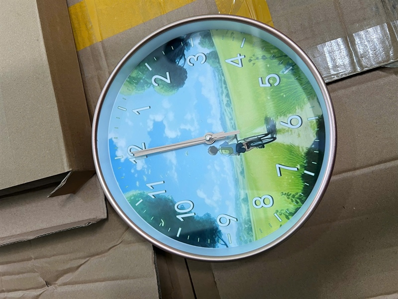 Đồng hồ treo tường tròn 20cm có hộp