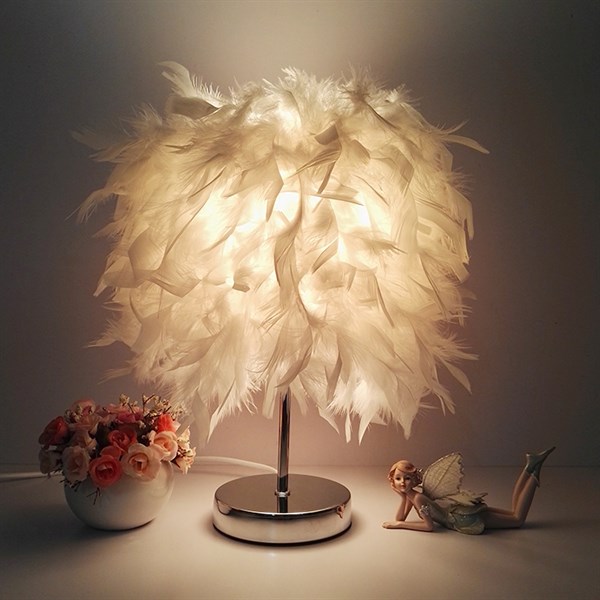 Đèn ngủ để bàn lông vũ hàng hot