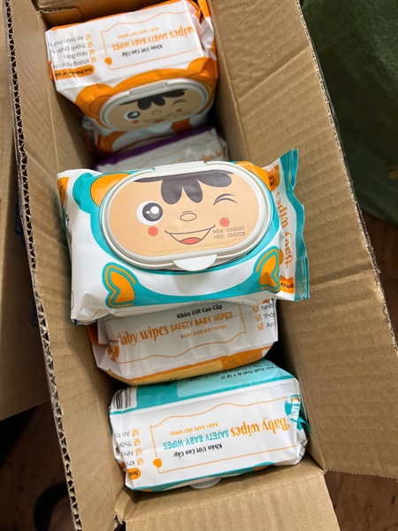 khăn ướt gấu mắt đen 600gr khổ to thùng 10 gói