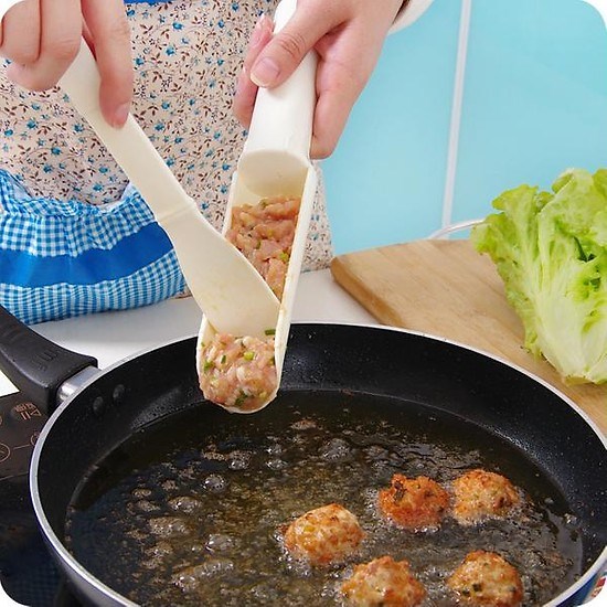 Dụng cụ làm thịt viên nhựa