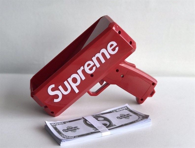 Súng bắn ra tiền Superme