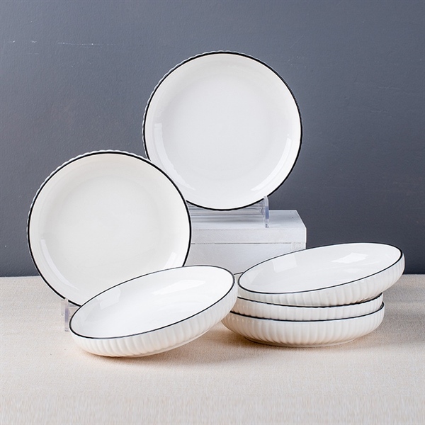 DĨA TRÒN SỨ VIỀN ĐEN - Ảnh 2