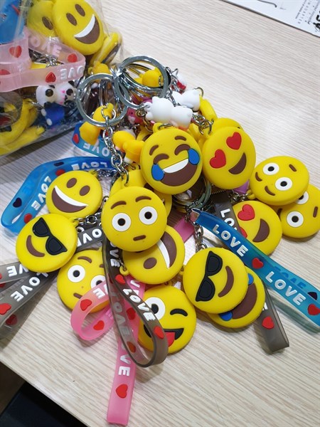 Móc khóa cảm xúc cute
