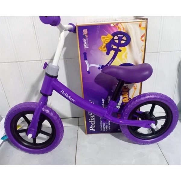 xe chòi chân cho bé hàng KM ENSURE